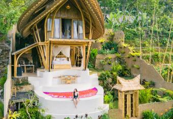 Danaswari Bali Bamboo House has Balcony rooms