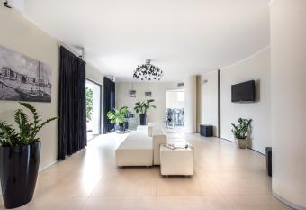 Boutique Hotel Bali has Balcony rooms