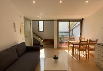 SE C  ntrico con Terraza has Balcony rooms