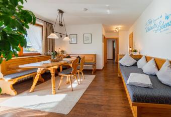 Wohnung Hochfelln has Balcony rooms