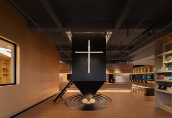       02                   allows 18 year olds to book a room