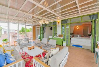 Virawan home villa                                            has Balcony rooms