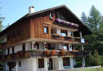 Villa Pocol - Stayincortina has Balcony rooms
