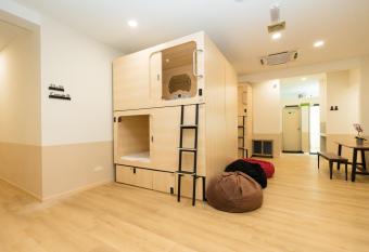 LumaNest Senawang allows 18 year olds to book a room