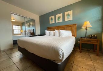 Arizona Sunset Inn & Suites allows 18 year olds to book a room