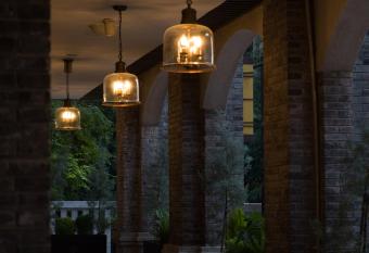 Vintage Attic Hotel of Chongqing has Balcony rooms