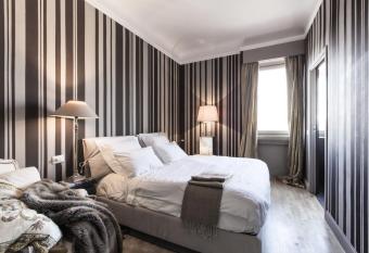 Pattini Guest House has Balcony rooms