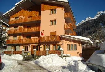 Hotel Dama Bianca has Balcony rooms