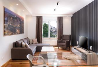 Apartments Feel Belgrade allows 18 year olds to book a room