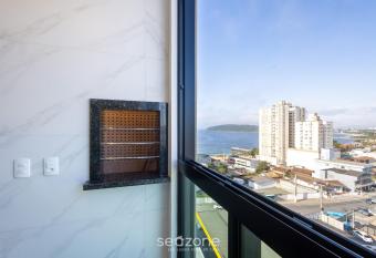 Apartamentos no Edif  cio Turquesa - Balne  rio Pi  arras - RTS has Balcony rooms