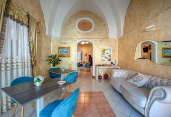 Il Geco has Balcony rooms