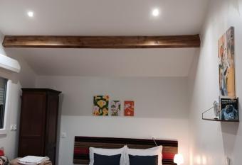 studio maisonette has Balcony rooms