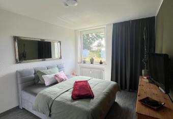 G  stehaus Hoya allows 18 year olds to book a room