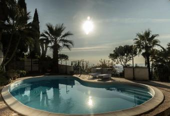 Villa Robi has Balcony rooms