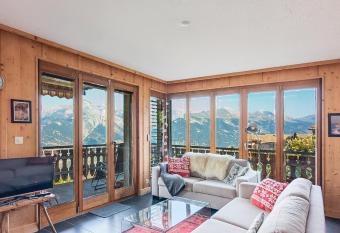 Apt    Veysonnaz avec terrasse et vue imprenable has Balcony rooms