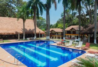 Hotel La Selva San Jeronimo allows 18 year olds to book a room