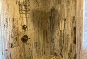 Magic Skies B&B has rooms with a private hot tub