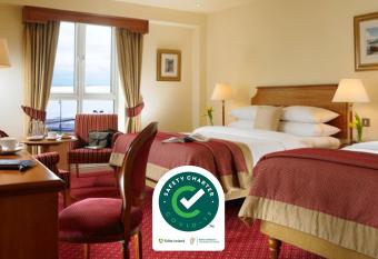 Galway Bay Hotel Conference & Leisure Centre allows 18 year olds to book a room
