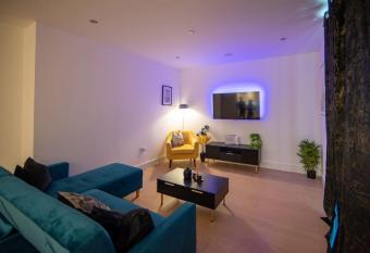 Runway Retreat, close to London Heathrow allows 18 year olds to book a room