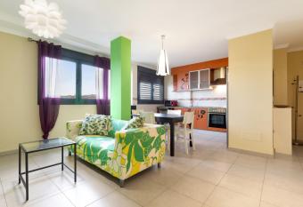 La casa di Gianfranco has Balcony rooms