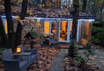 Corgi-Flowerhuisje has Balcony rooms