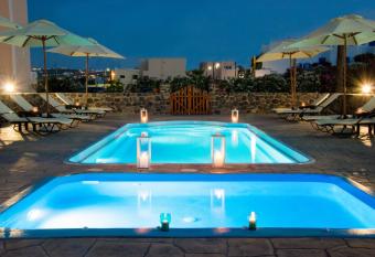 Anessis has Balcony rooms