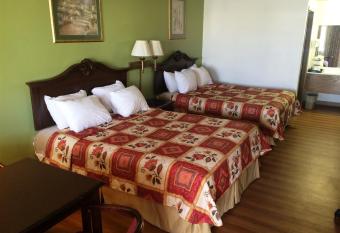 Rodeway Inn has Smoking rooms