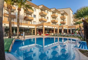 Hotel Illot Suites has Balcony rooms