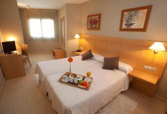 La City Estaci  n has Balcony rooms