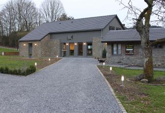 Les midis au vert has Balcony rooms