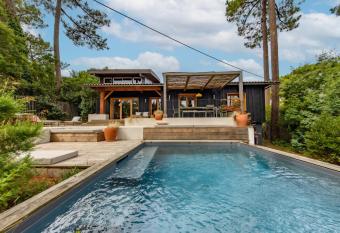 Villa Cap-Ferret, vue bassin-pin  de has Balcony rooms