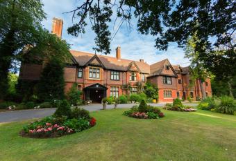 Stanhill Court Hotel allows 18 year olds to book a room