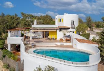 Torre Xanchu has Balcony rooms