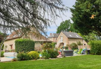 Au Clos du Coteau, Chambres d H  tes allows 18 year olds to book a room