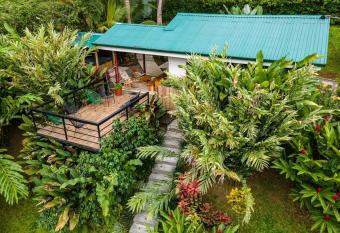 Casa Lluvia has rooms with a private hot tub