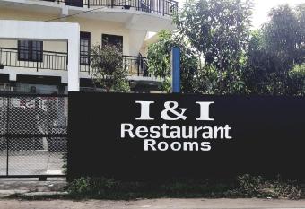 I & I Mirissa has Balcony rooms