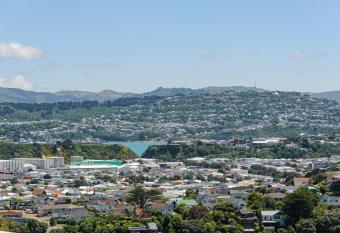 Tidy Tannadyce Townhouse allows 18 year olds to book a room