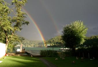 Fr  hst  ckspension Steffi allows 18 year olds to book a room