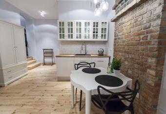 Homewell Apartments Pod Szczerbatym has Balcony rooms