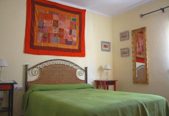 Casa Lomas allows 18 year olds to book a room