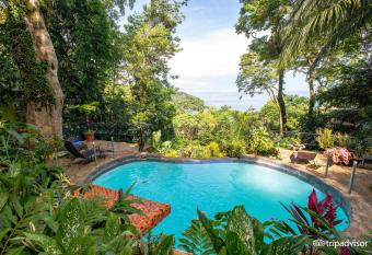 Mango Moon Villa has Balcony rooms