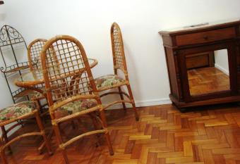 Apartamento Figueiredo Magalh  es has rooms with a private hot tub