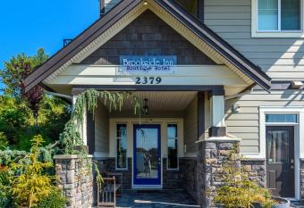 Brookside Inn Boutique Hotel allows 18 year olds to book a room