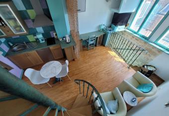 G  te Milly - 2 studios en coeur de ville allows 18 year olds to book a room