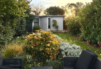 Wisteria en-suite guest room has Balcony rooms