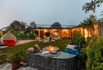 Alaya Stays 4BHK Pvt Plunge Pool & Garden - Pine Melody allows 18 year olds to book a room