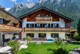 Ferienhaus St Christoph has Balcony rooms