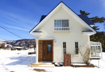 Hakuba Mountain Chalet has Balcony rooms