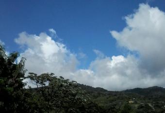 Cabinas Nuestra Kasa allows 18 year olds to book a room