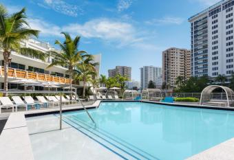 The Gates Hotel South Beach has Balcony rooms